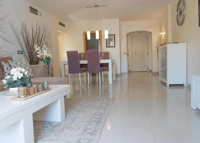 Cortijo Del Mar By Interhome Естепона